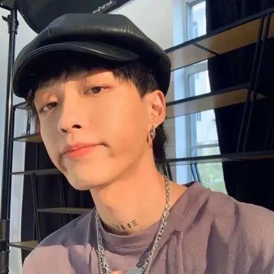 娱乐吃瓜头像男真人版,揭秘网络红人的真实面貌