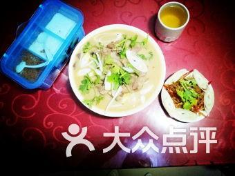 飞哥爆料美食视频,揭秘热门美食背后的故事与风味  第3张
