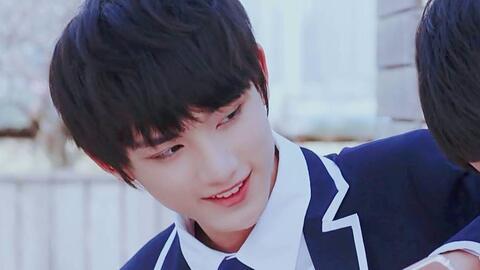 队友爆料丁程鑫视频播放,队友爆料引发网友热议