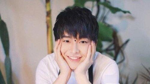 刘凯源恋情爆料视频,甜蜜互动引网友热议  第2张