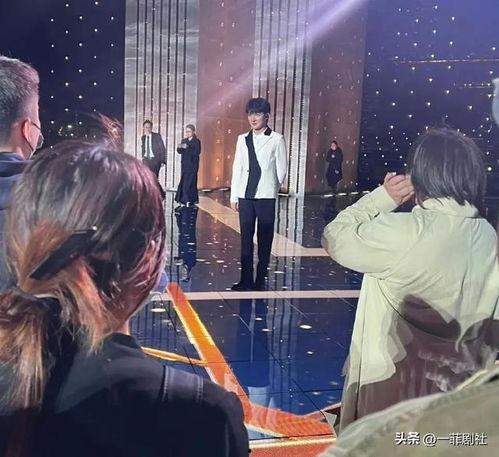 韩娱乐圈吃瓜爆料,揭秘娱乐圈背后的惊人真相与爆料  第3张