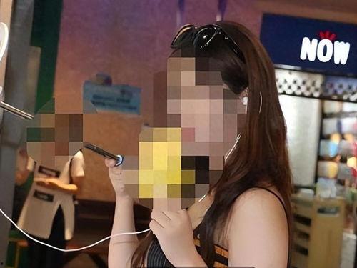 女主播户外在线观看,带你领略别样风景