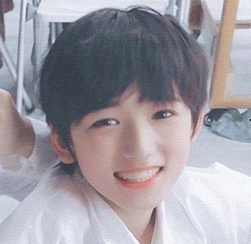 爆料宋亚轩和朋友合照视频,温馨瞬间引网友热议 第3张 爆料宋亚轩和朋友合照视频,温馨瞬间引网友热议 第3张