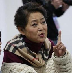 倪萍爆料娱乐圈整容内幕,倪萍曝整容内幕，明星整形真相曝光  第3张