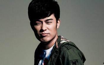 吃瓜星娱乐削腮男歌手,吃瓜星娱乐中的独特风采  第2张